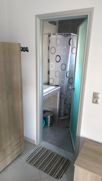 Aimilias Family Apartments Неа-Врасна Экстерьер фото