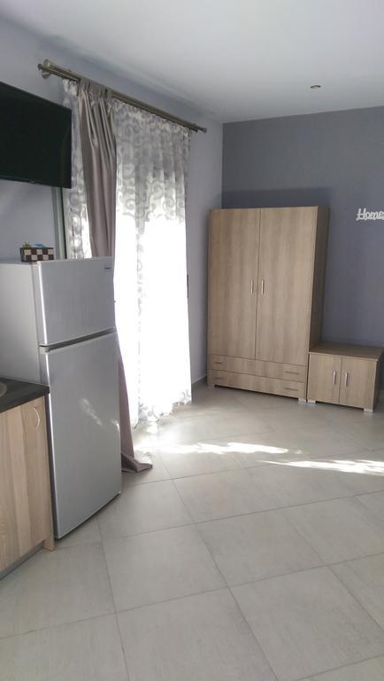 Aimilias Family Apartments Неа-Врасна Экстерьер фото