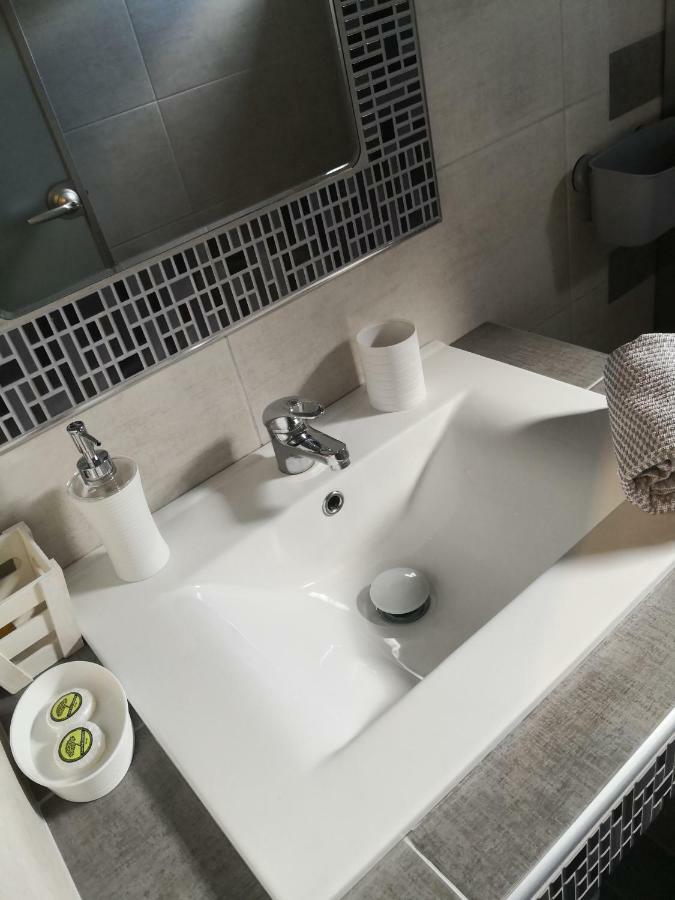 Aimilias Family Apartments Неа-Врасна Экстерьер фото